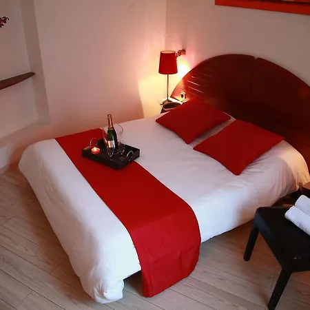 Отель Alma Best Hotel Castres 2*