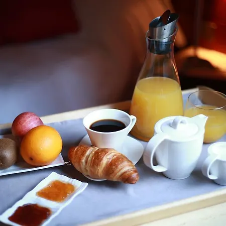Отель Alma Best Hotel Castres