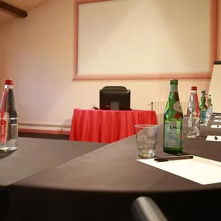 Alma Best Hotel Castres Отель 2*